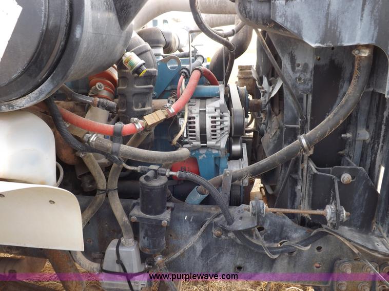 image for item K3106 1995 International 4900 semi truck