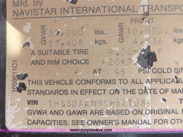 image for item K3106 1995 International 4900 semi truck