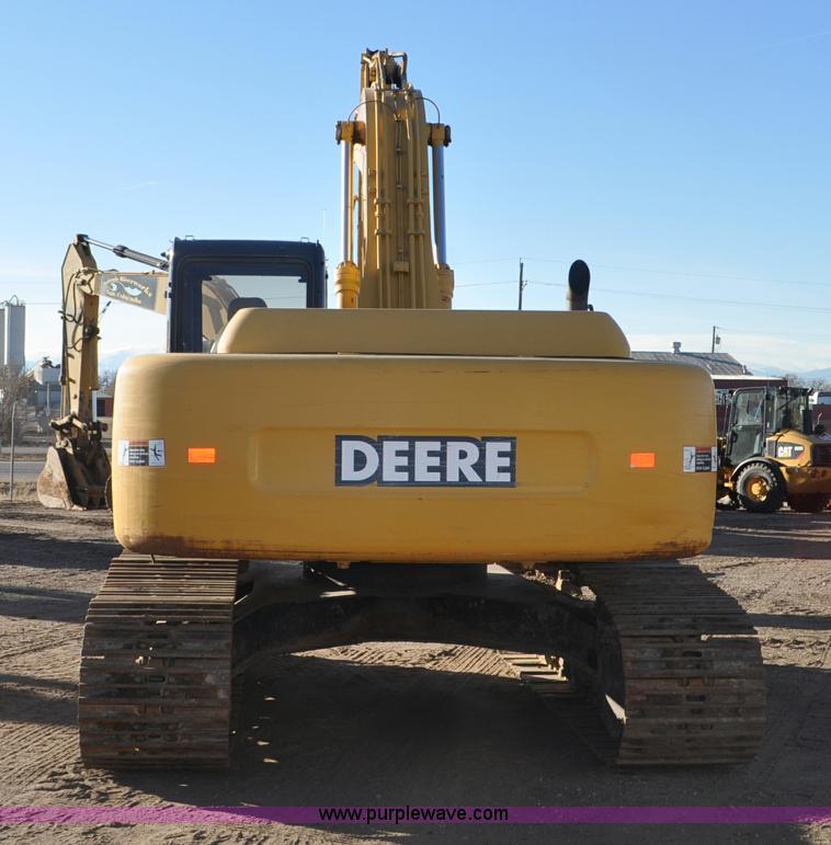 image for item F2172 1998 John Deere 230LC excavator