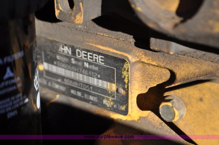 image for item F2172 1998 John Deere 230LC excavator