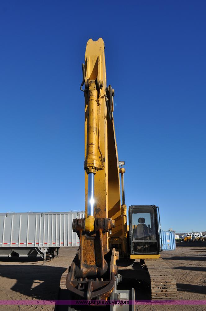 image for item F2172 1998 John Deere 230LC excavator