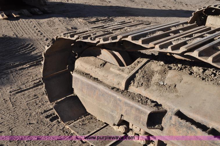 image for item F2172 1998 John Deere 230LC excavator