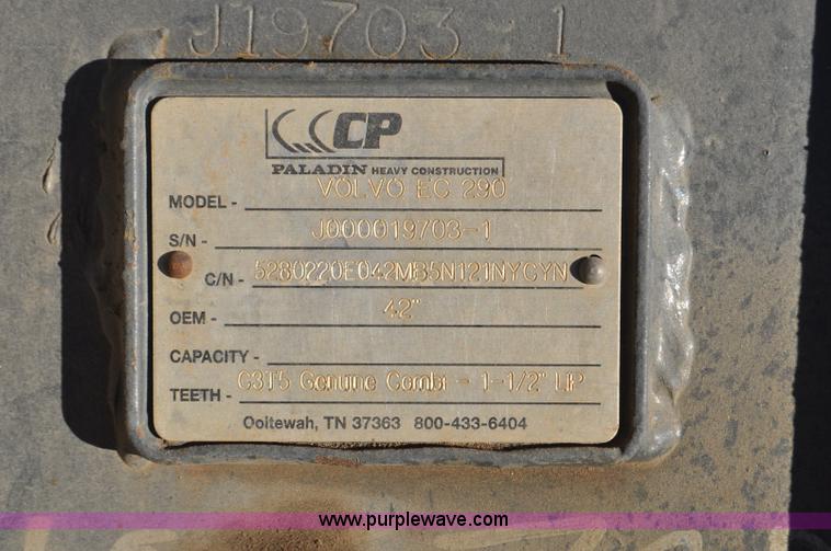 image for item F2172 1998 John Deere 230LC excavator