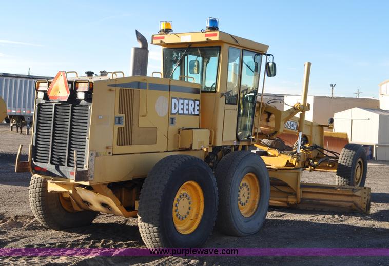 image for item F2174 1999 John Deere 772CH articulated motor grader