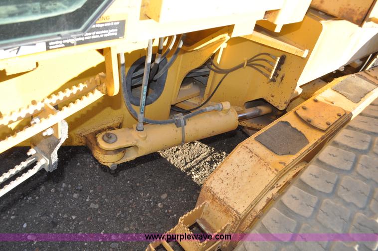 image for item F2174 1999 John Deere 772CH articulated motor grader