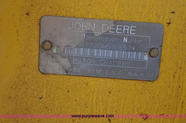 image for item F2174 1999 John Deere 772CH articulated motor grader