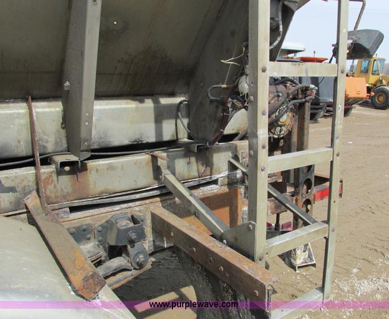 image for item G8799 1991 Chevrolet Kodiak salt spreader truck