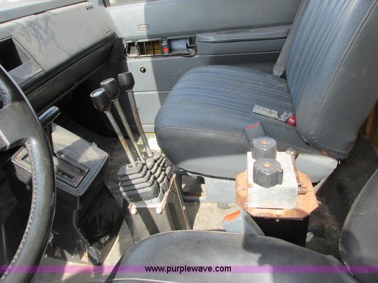 image for item G8799 1991 Chevrolet Kodiak salt spreader truck