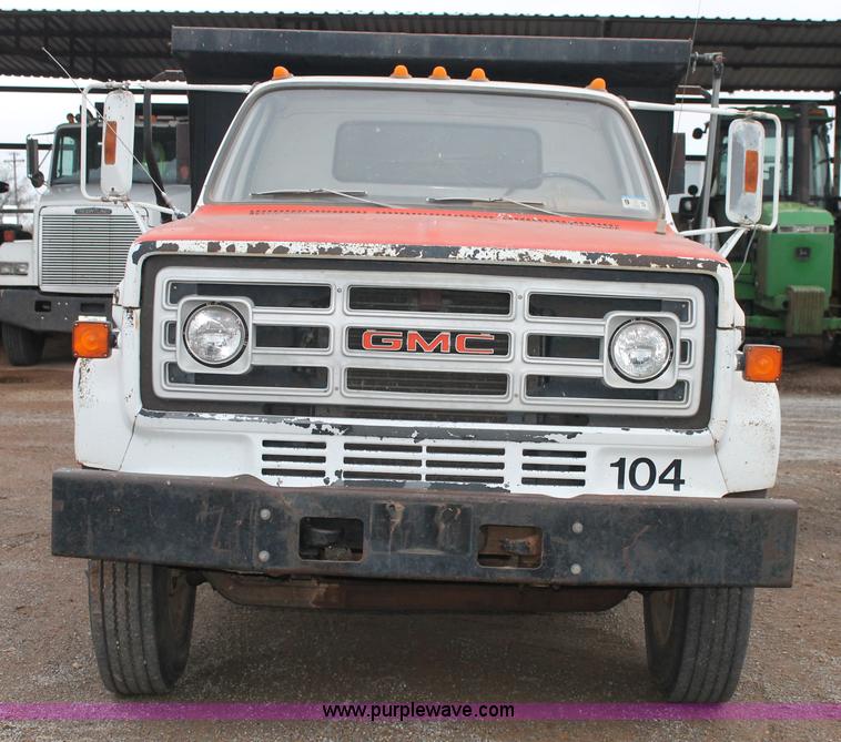 image for item H1672 1989 GMC TopKick C6000 dump truck