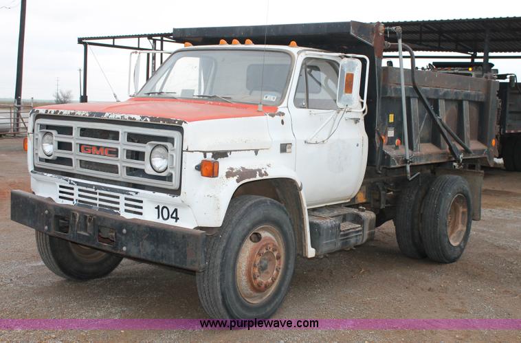 image for item H1672 1989 GMC TopKick C6000 dump truck