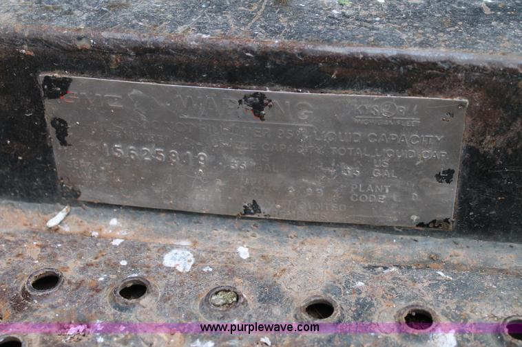 image for item H1672 1989 GMC TopKick C6000 dump truck