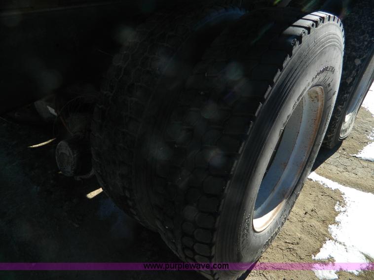 image for item H2278 1974 Ford 9000 dump truck