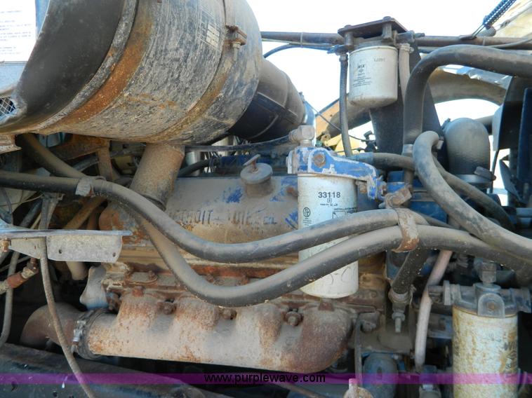 image for item H2278 1974 Ford 9000 dump truck