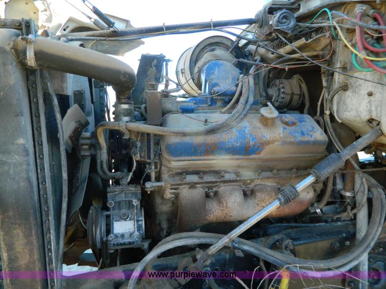 image for item H2278 1974 Ford 9000 dump truck