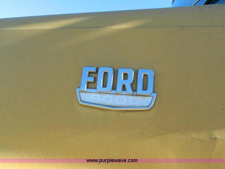 image for item H2278 1974 Ford 9000 dump truck