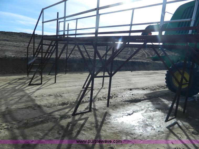 image for item H2286 (2) portable steel landing units