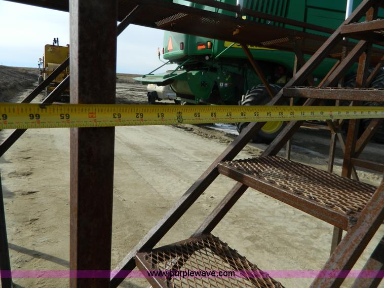 image for item H2286 (2) portable steel landing units