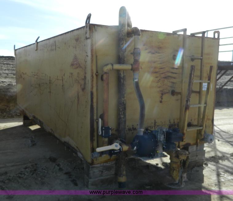 image for item H2287 Steel liquid tank
