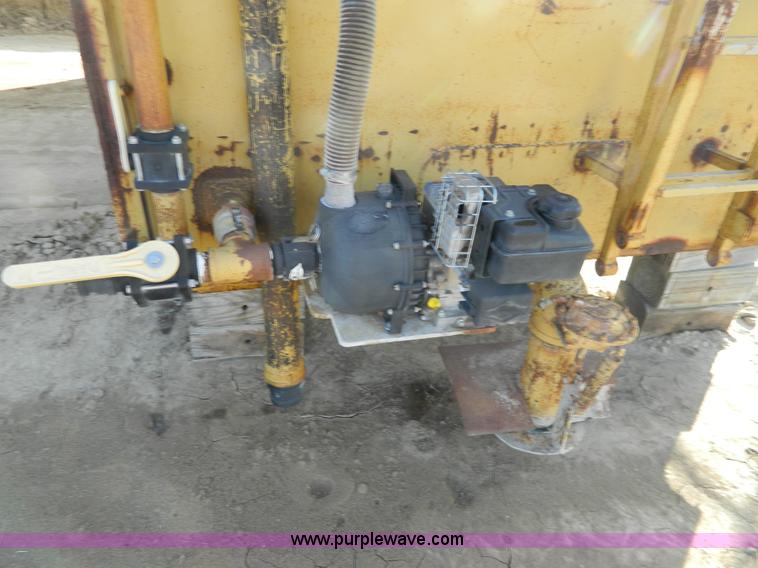 image for item H2287 Steel liquid tank