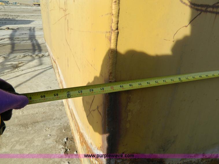 image for item H2287 Steel liquid tank