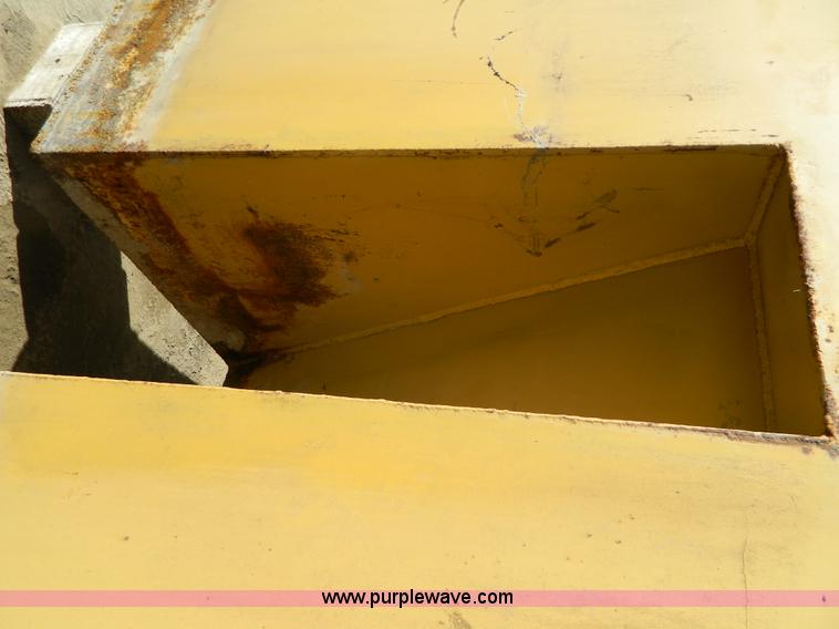 image for item H2287 Steel liquid tank