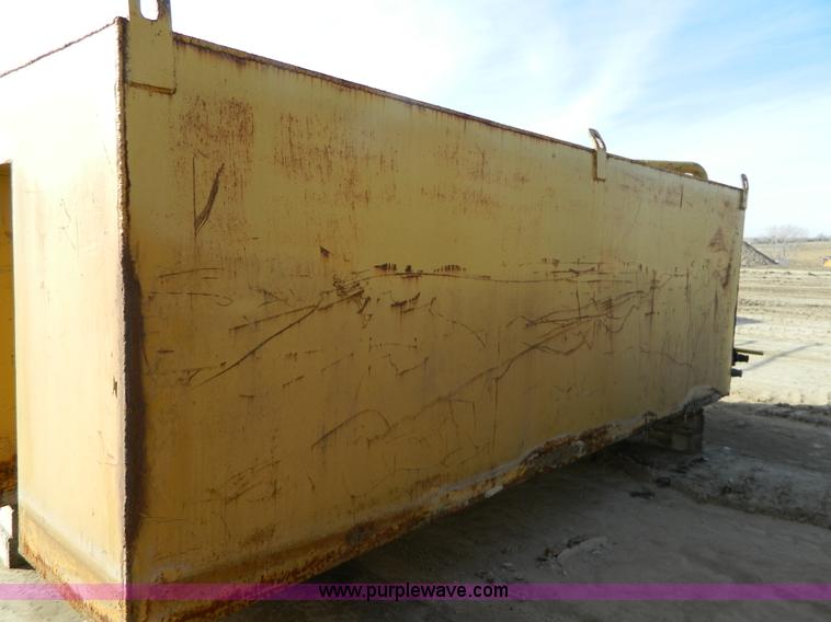 image for item H2287 Steel liquid tank