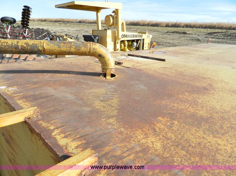 image for item H2287 Steel liquid tank