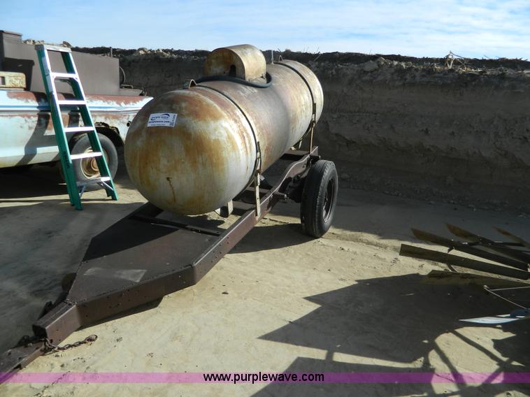 image for item H2295 500 gallon propane tank