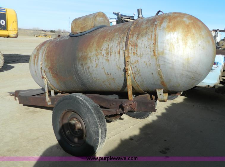 image for item H2295 500 gallon propane tank