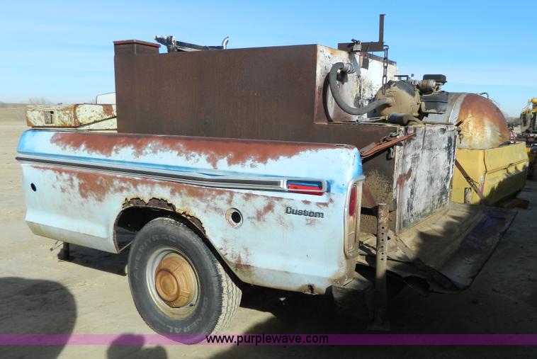image for item H2296 Truck bed fuel tank