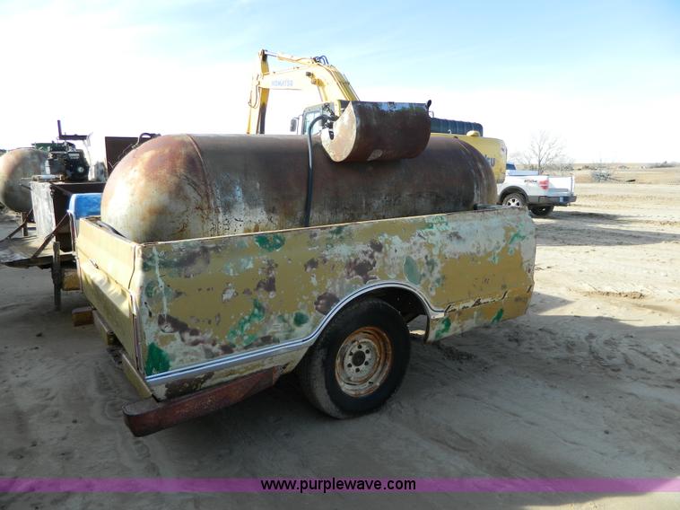 image for item H2297 500 gallon propane tank