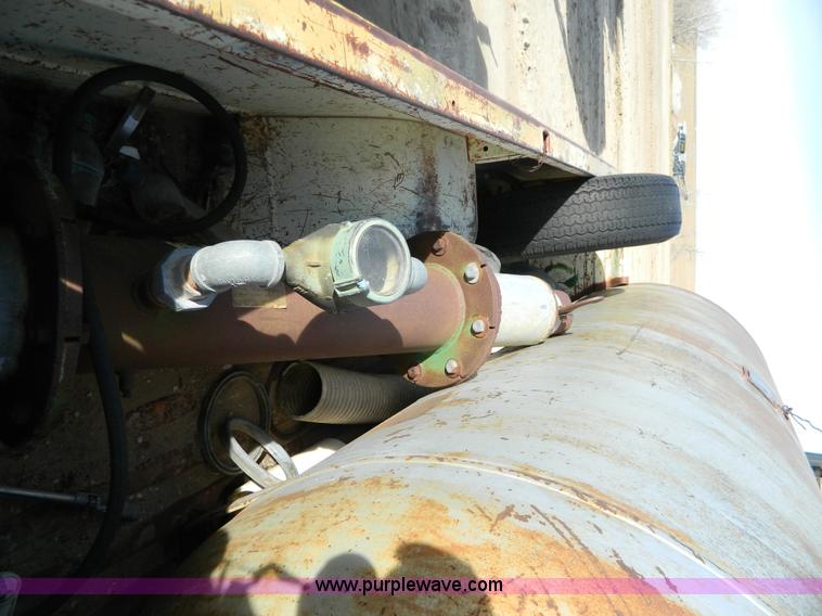 image for item H2297 500 gallon propane tank