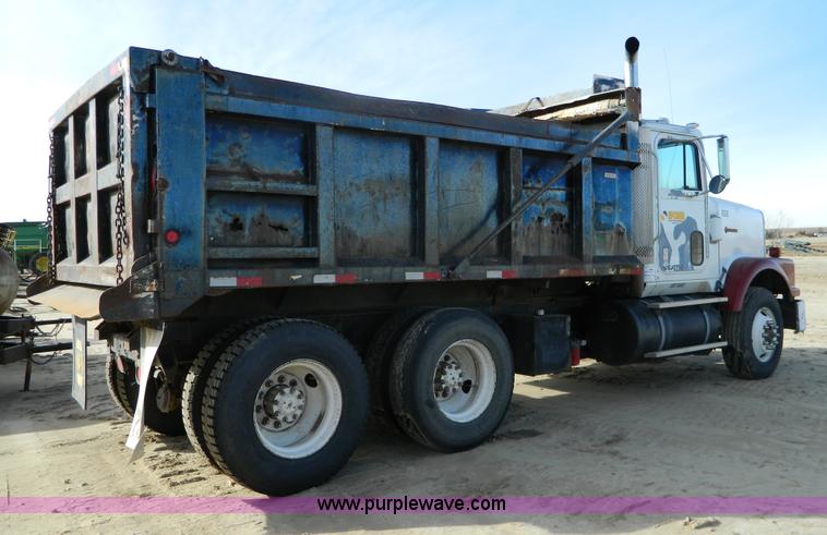 image for item H2298 1991 International F9370 dump truck