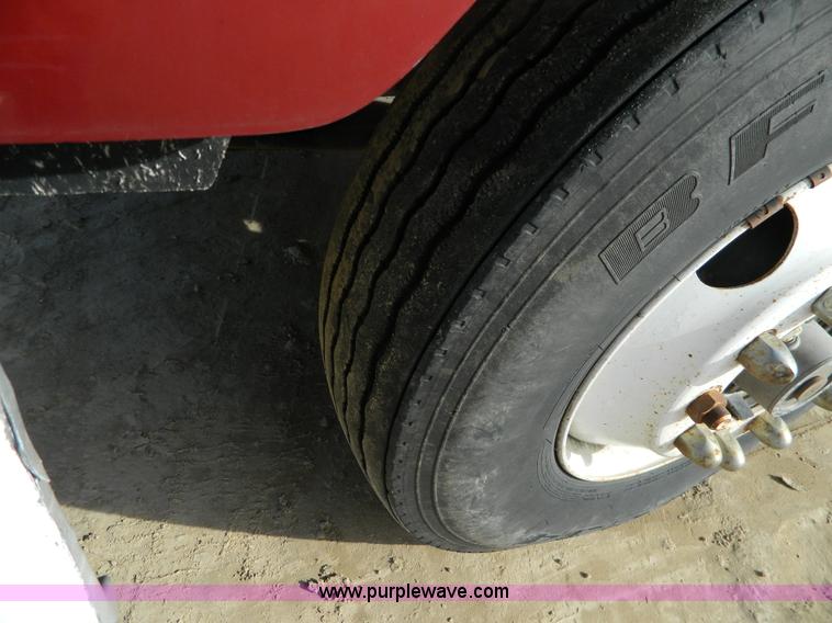 image for item H2298 1991 International F9370 dump truck