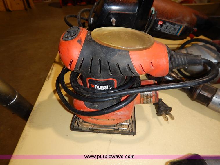 image for item AV9596 (8) assorted power tools