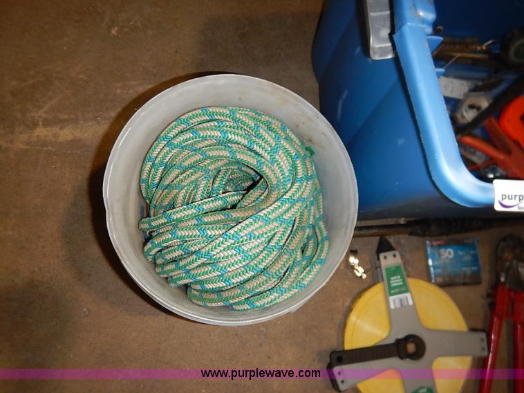 image for item AV9610 Assorted tools