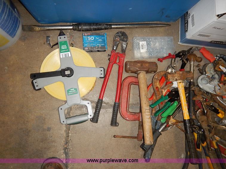 image for item AV9610 Assorted tools