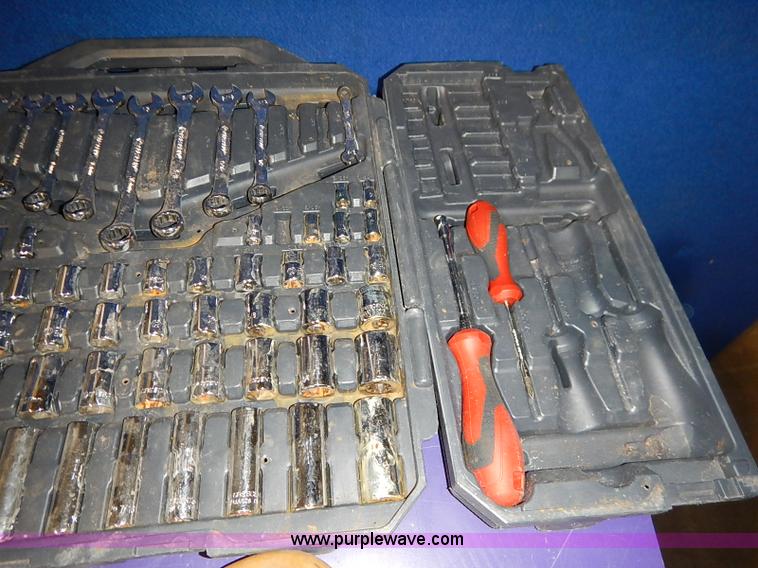 image for item AV9617 Asssorted tools