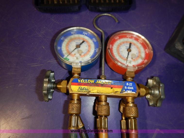 image for item AV9617 Asssorted tools