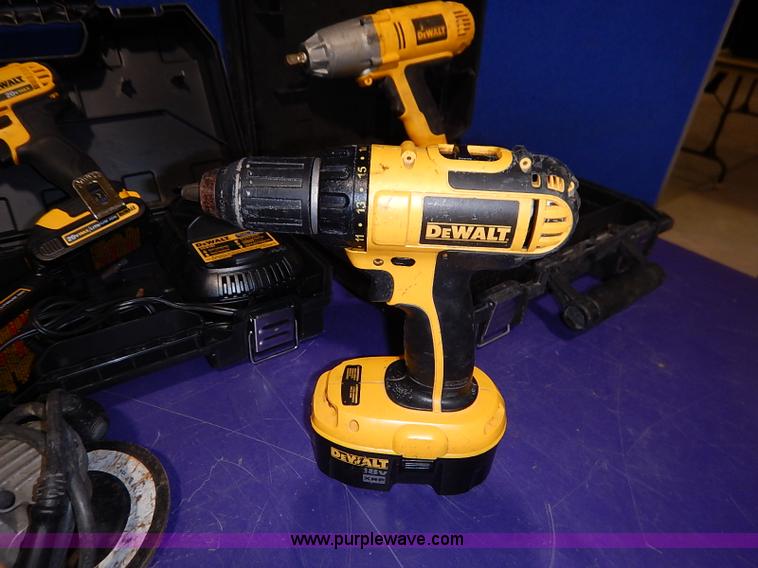 image for item AV9620 (6) DeWalt power tools