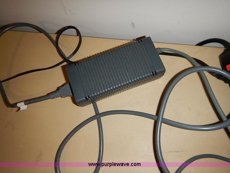 image for item AV9626 Xbox 360 game system