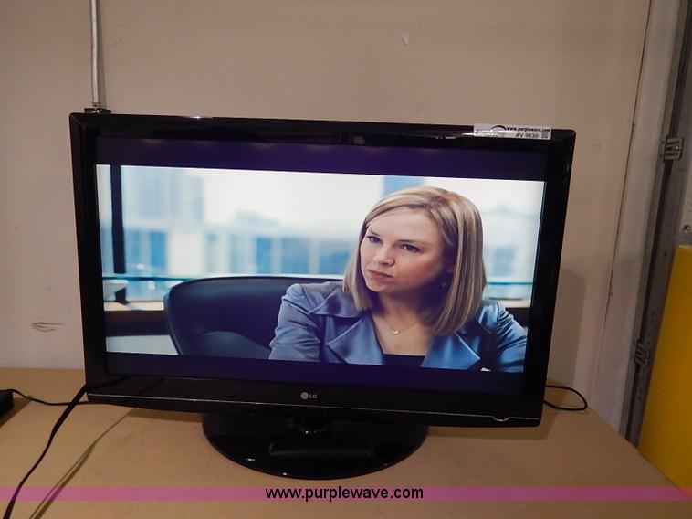 image for item AV9630 LG 42" television