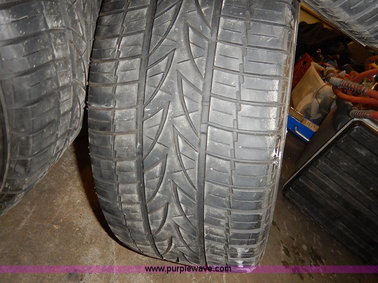 image for item AV9634 Assorted tires and wheels