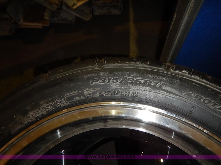 image for item AV9634 Assorted tires and wheels