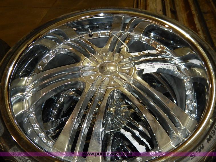 image for item AV9641 Assorted tires and wheels