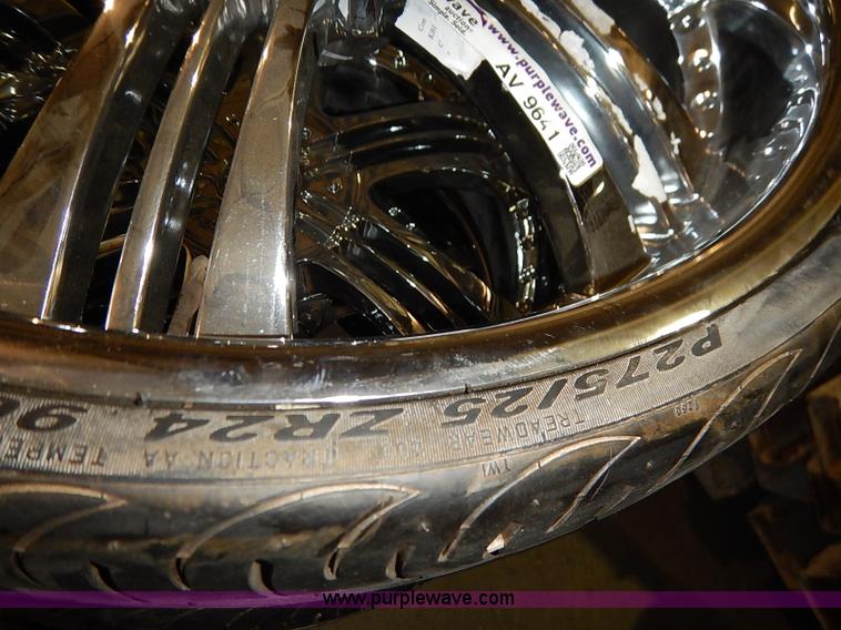 image for item AV9641 Assorted tires and wheels