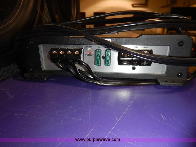 image for item AV9644 Assorted car audio equipment