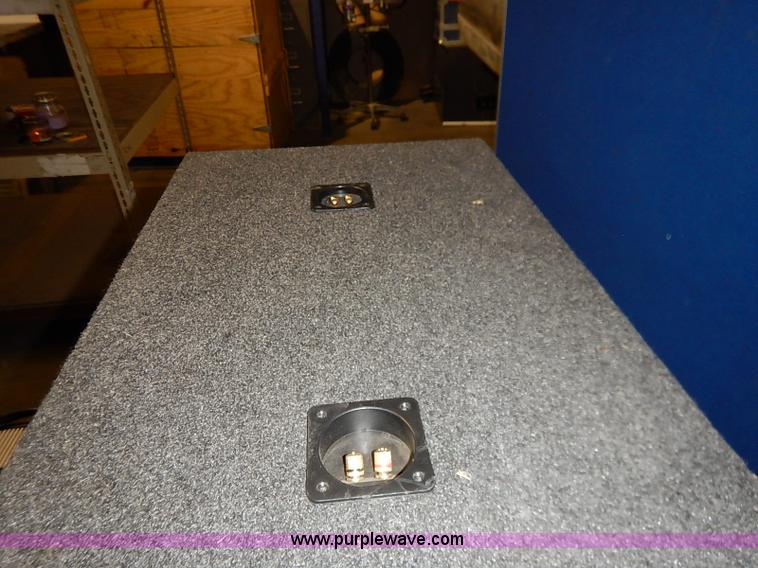 image for item AV9644 Assorted car audio equipment