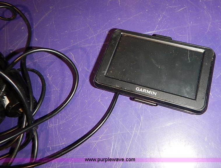 image for item AV9646 (2) GPS units