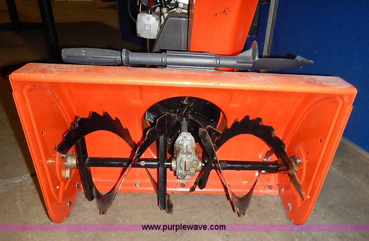 image for item AV9648 Ariens 624 snow blower